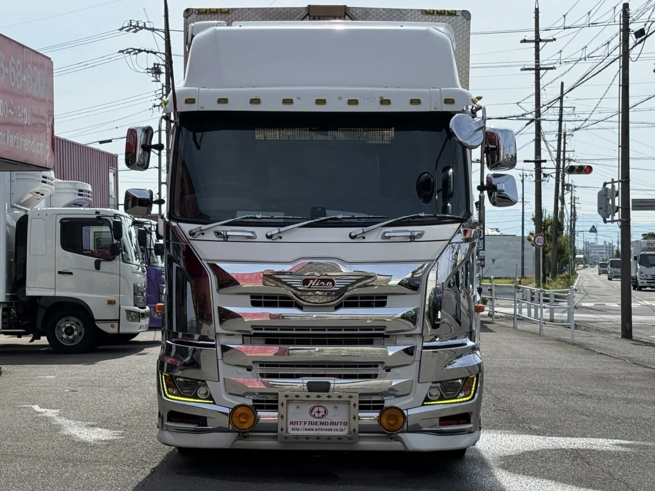 車両画像 2: 令和元年(2019)：日野：17プロフィア：冷凍ウィング