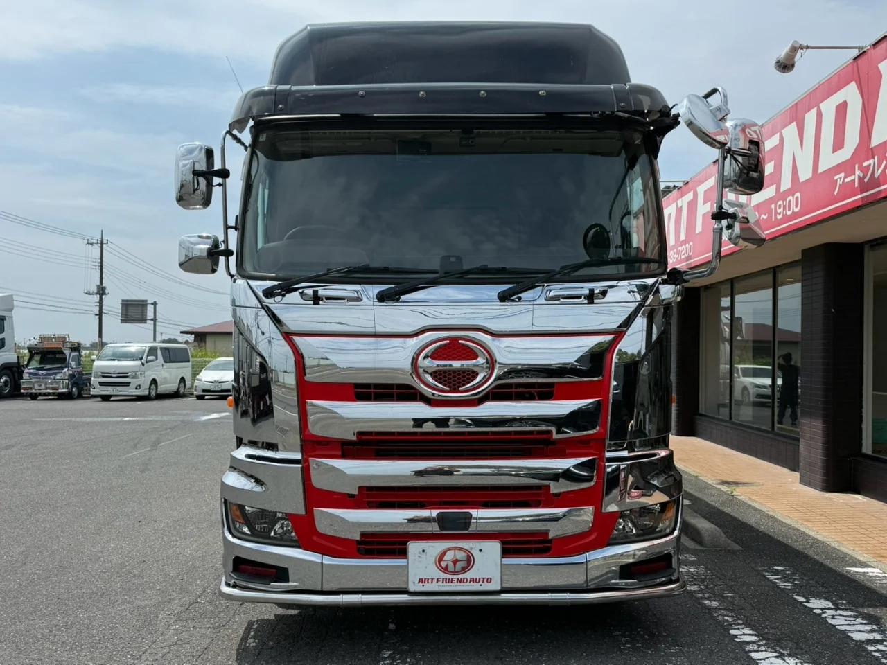車両画像 2: 令和元年(2019)：日野：17プロフィア：アルミウィング