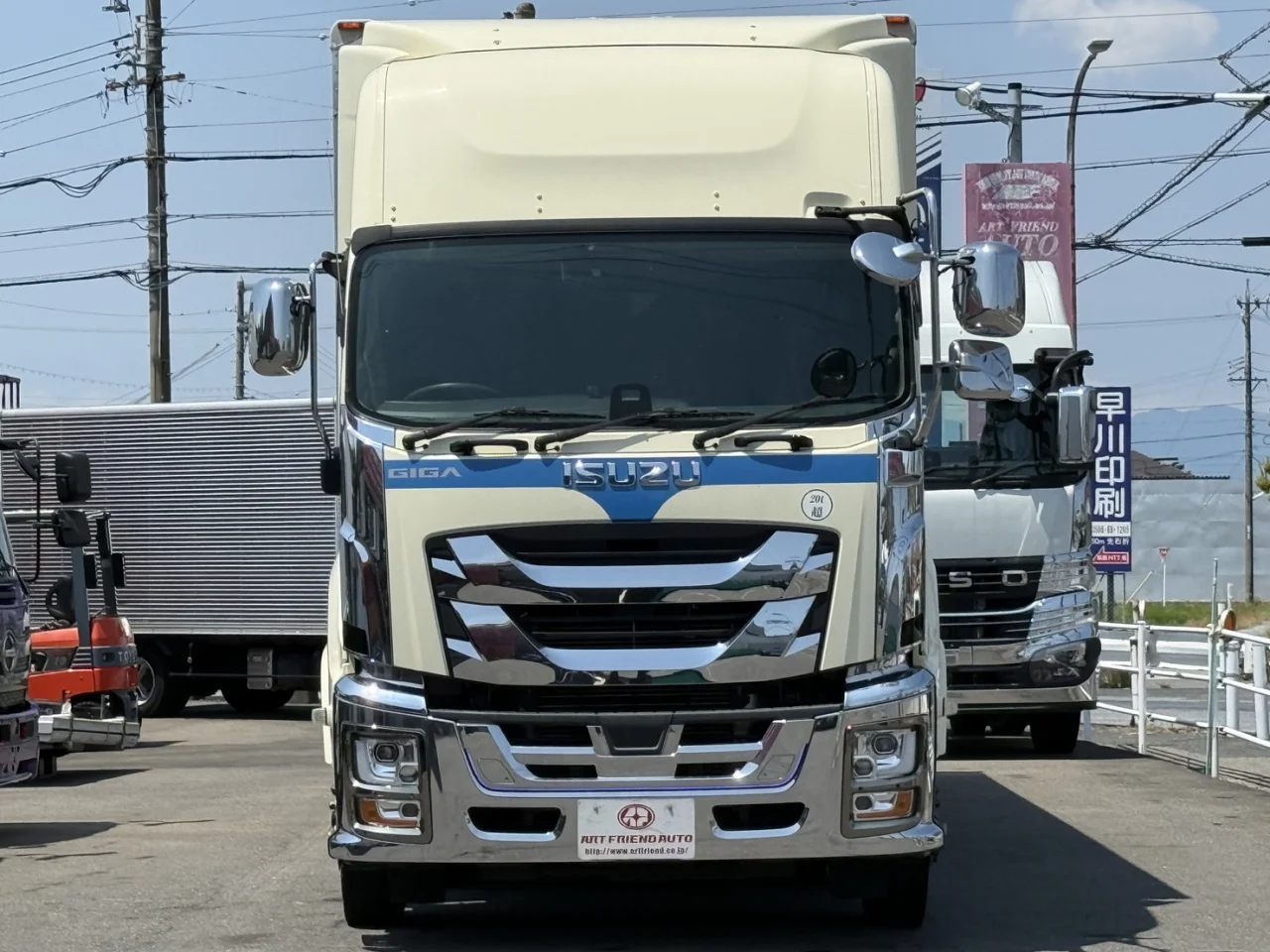 車両画像 2: 令和4年(2022)：いすゞ：ギガ：アルミウィング