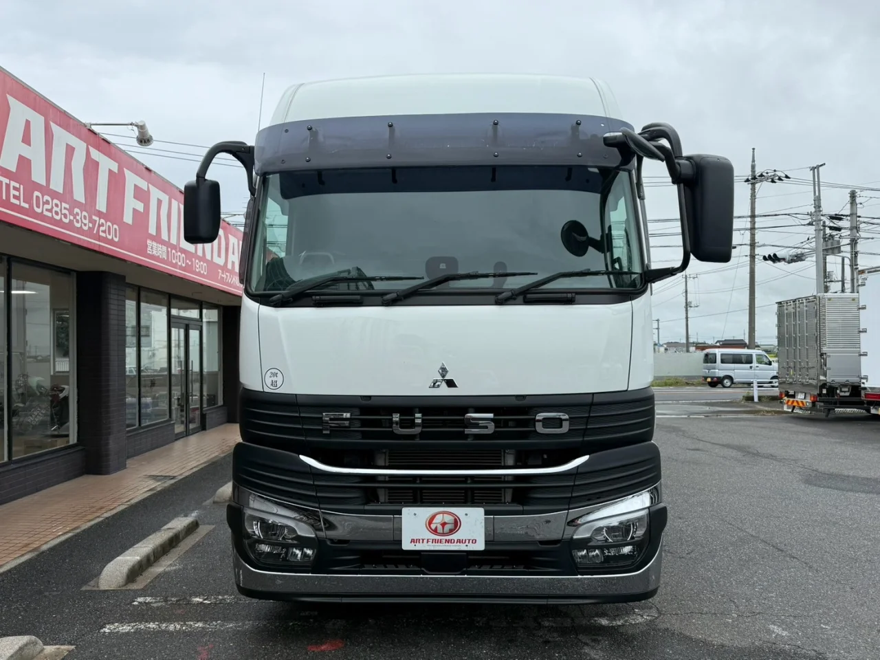 車両画像 2: 令和6年(2024)：三菱ふそう：24スーパーグレート：アルミウィング