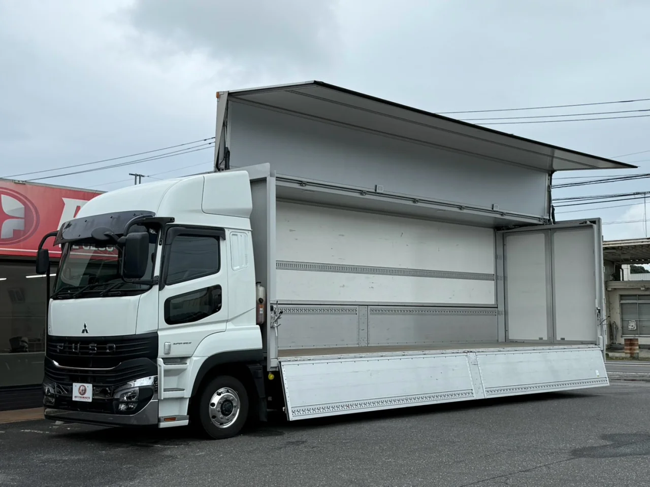車両画像 9: 令和6年(2024)：三菱ふそう：24スーパーグレート：アルミウィング