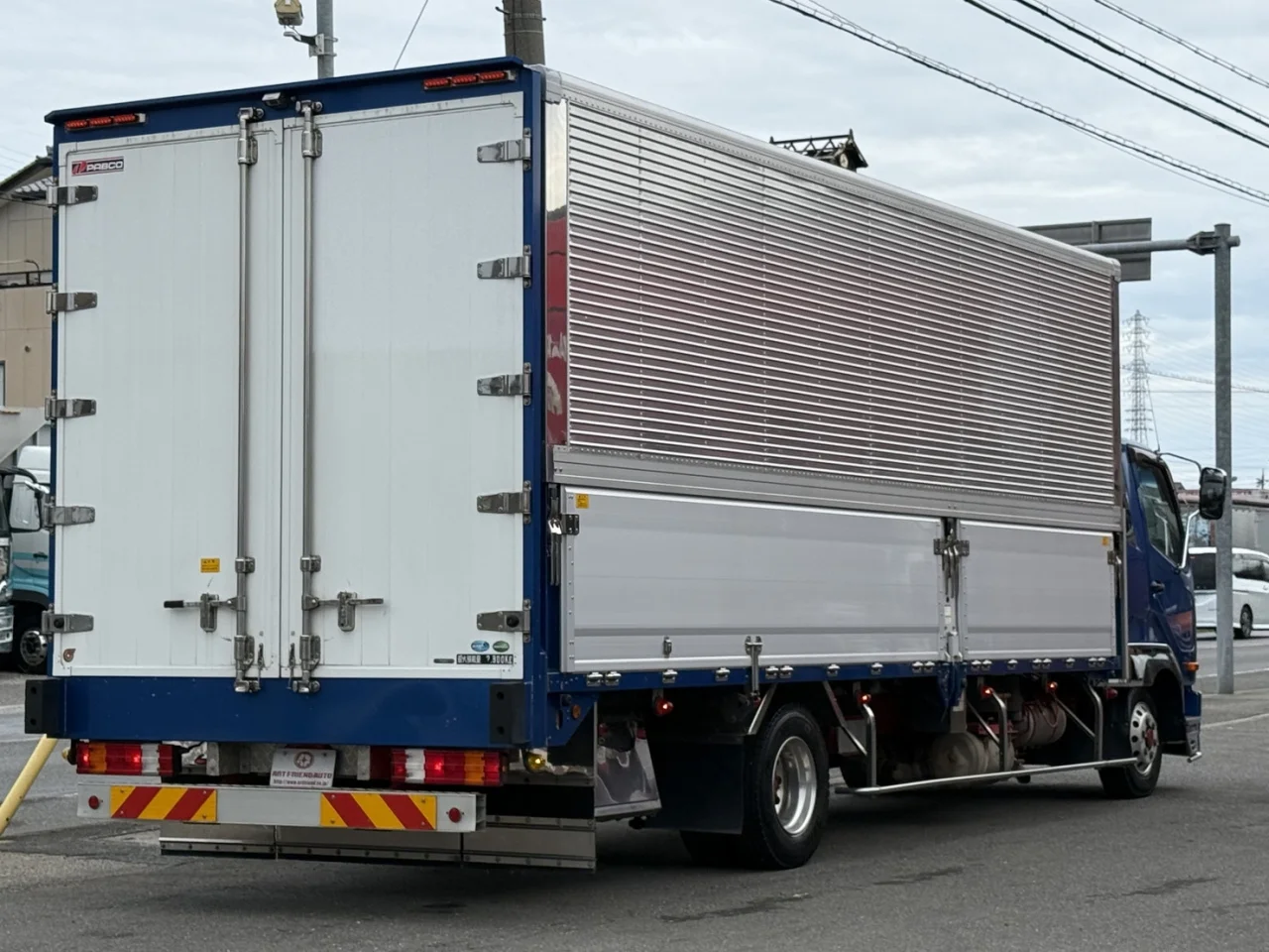 車両画像 6: 平成30年(2018)：三菱ふそう：ファイター：アルミウィング