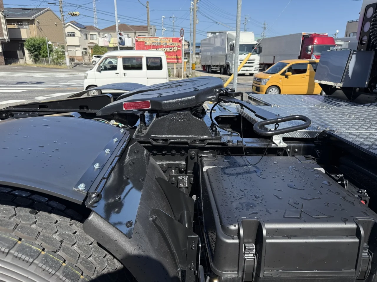車両画像 25: 令和7年(2025)：三菱ふそう：24スーパーグレート：トレーラーヘッド