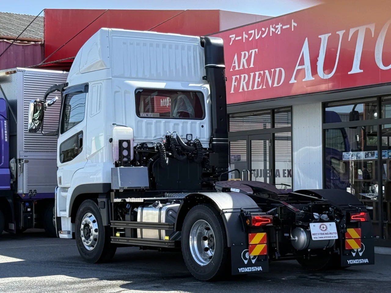 車両画像 4: 令和7年(2025)：三菱ふそう：24スーパーグレート：トレーラーヘッド