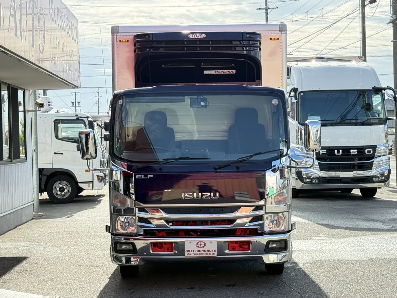 車両画像 2: 令和2年(2020)：いすゞ：エルフ：冷凍バン